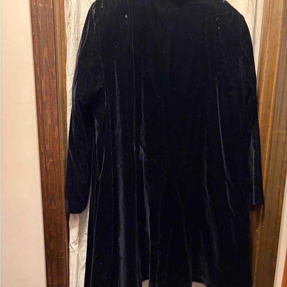 Patra Black Velvet Cape with Beaded Collar